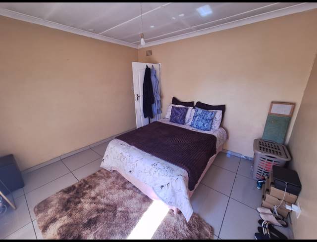 2 BEDROOM FLAT FOR SALE IN PEACEHAVEN